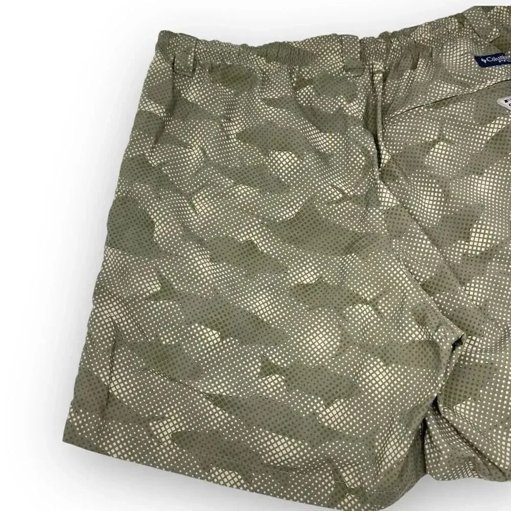 Columbia PFG Swim Trunks Fish Camo 8” Inseam Omni Shade Men Size Small No Liner